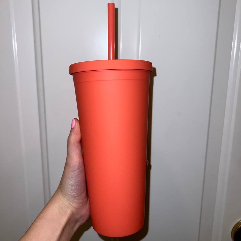 Brand New Unused Insulated Peach Tumbler Cup with Straw 22 oz Iced Coffee Cup